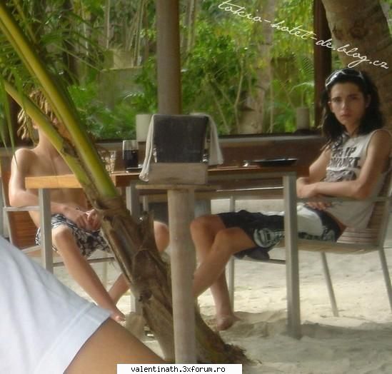 bill???? - wawww ce parere aveti despre poza asta? bill e - bill kaulitz