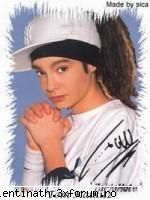 galerie pt Tom - ca tare e in poza asta!zic ca e un ingeras - tom kaulitz