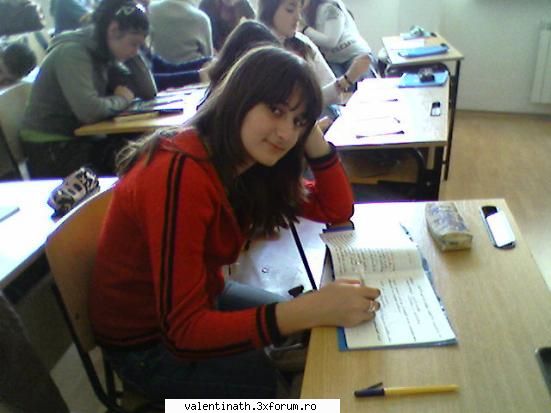 poze cu noi - la scoala , fata silitoare - sa facem cunostinta